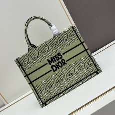 Christian Dior Shopping Bags